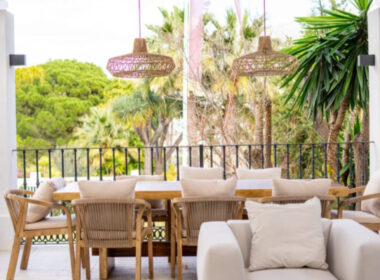 Вилла в Ла Конча, 448 кв.м, с террасой у моря