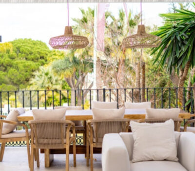 Вілла в Ла Конча, 448 кв.м, з терасою біля моря