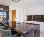 Вилла в Ла Конча, 448 кв.м, с террасой у моря