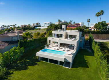 Вілла в Новій Андалусії з терасою, 621 кв.м.