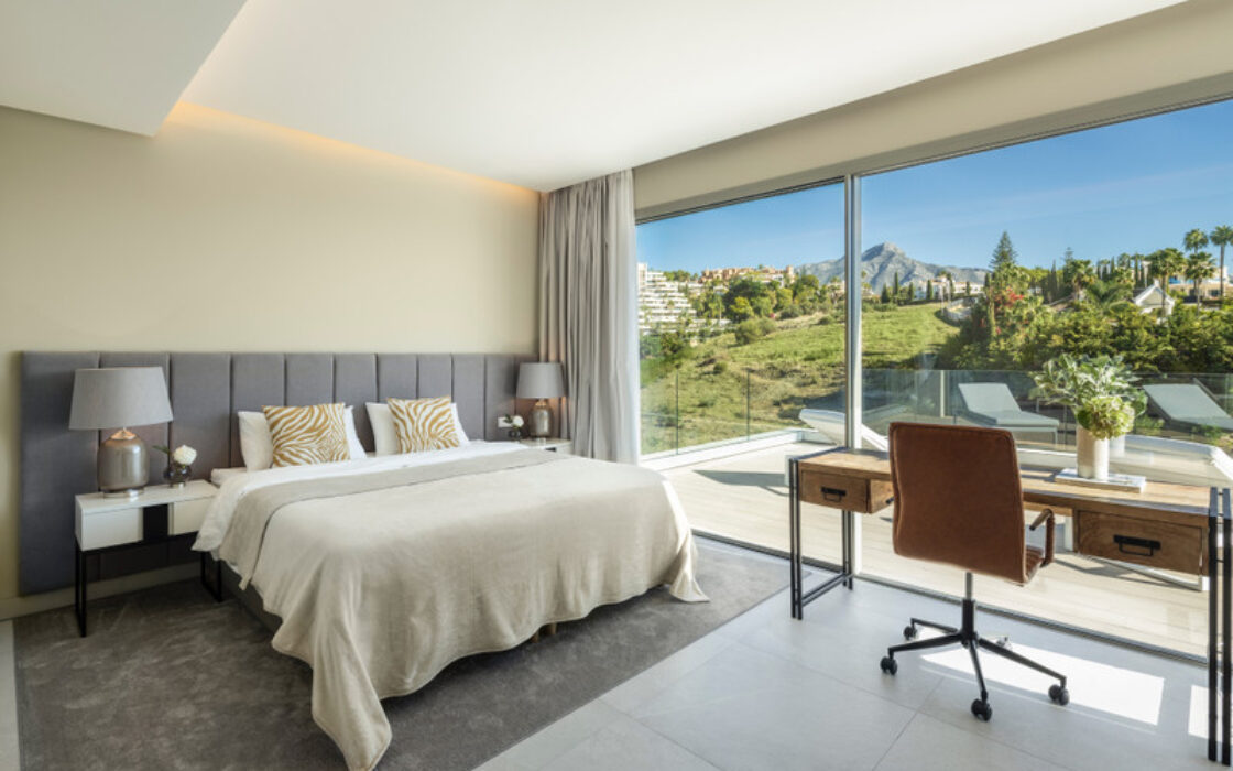 Вілла в Новій Андалусії з терасою, 621 кв.м.