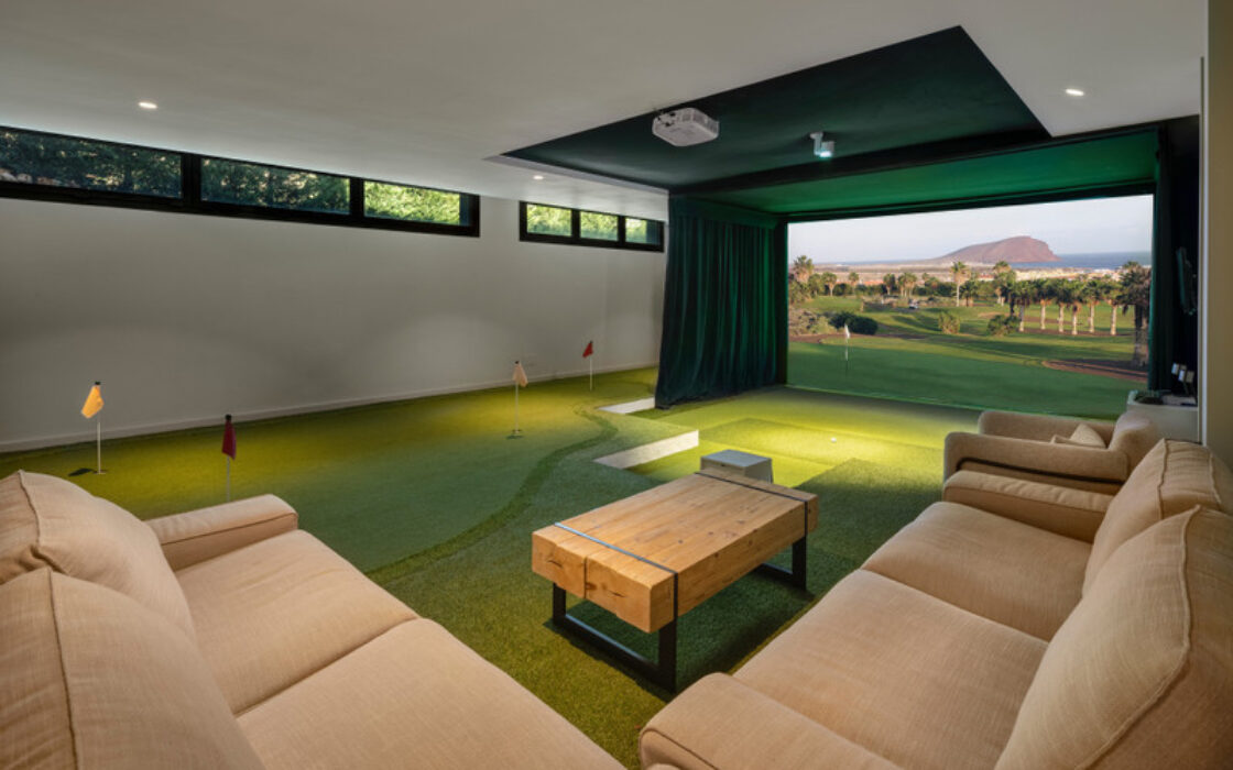 Вілла в Новій Андалусії з терасою, 621 кв.м.