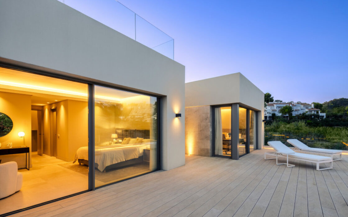 Вілла в Новій Андалусії з терасою, 621 кв.м.