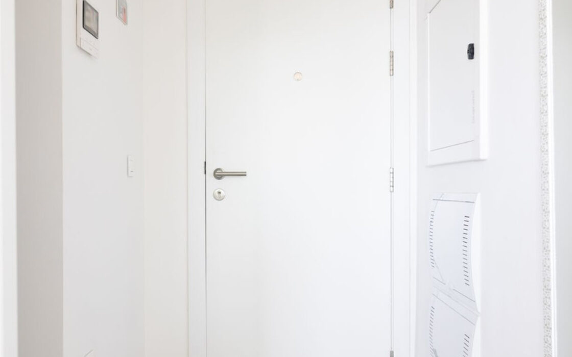 Трикімнатна Квартира з Видом на Море в Естепоні 124 кв.м