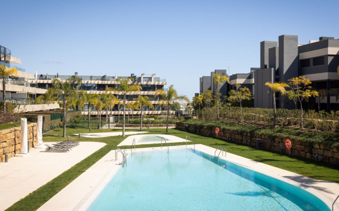 Трикімнатна Квартира з Видом на Море в Естепоні 124 кв.м