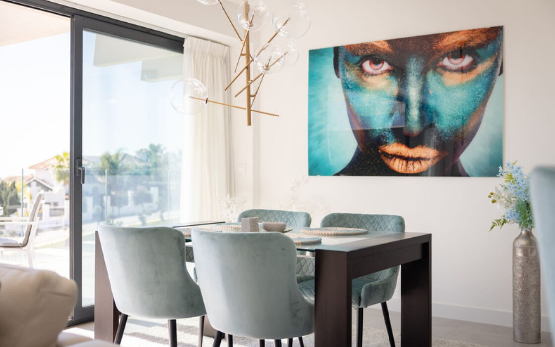 Трикімнатна Квартира з Видом на Море в Естепоні 124 кв.м