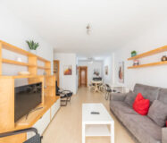 Трикімнатна Квартира з Видом на Море в Естепоні 124 кв.м