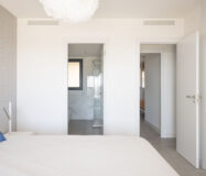 Трикімнатна Квартира з Видом на Море в Естепоні 124 кв.м