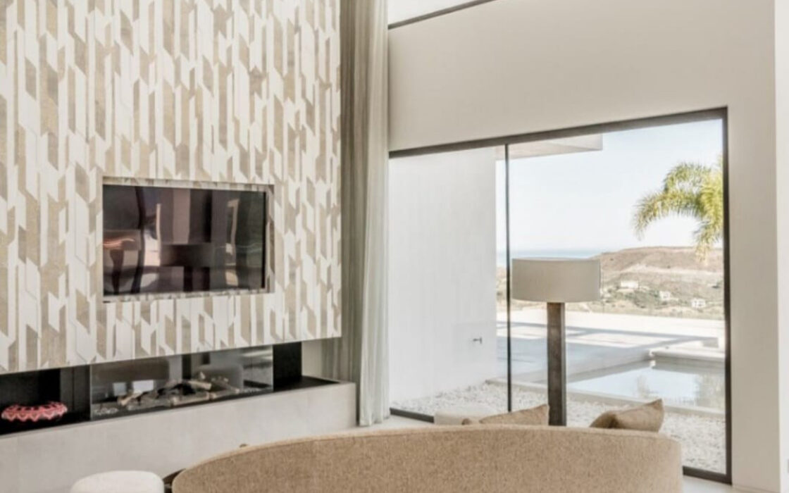 Вілла з терасою, 1200 кв.м, Малага, біля моря