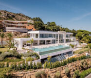 Вілла з терасою, 1200 кв.м, Малага, біля моря