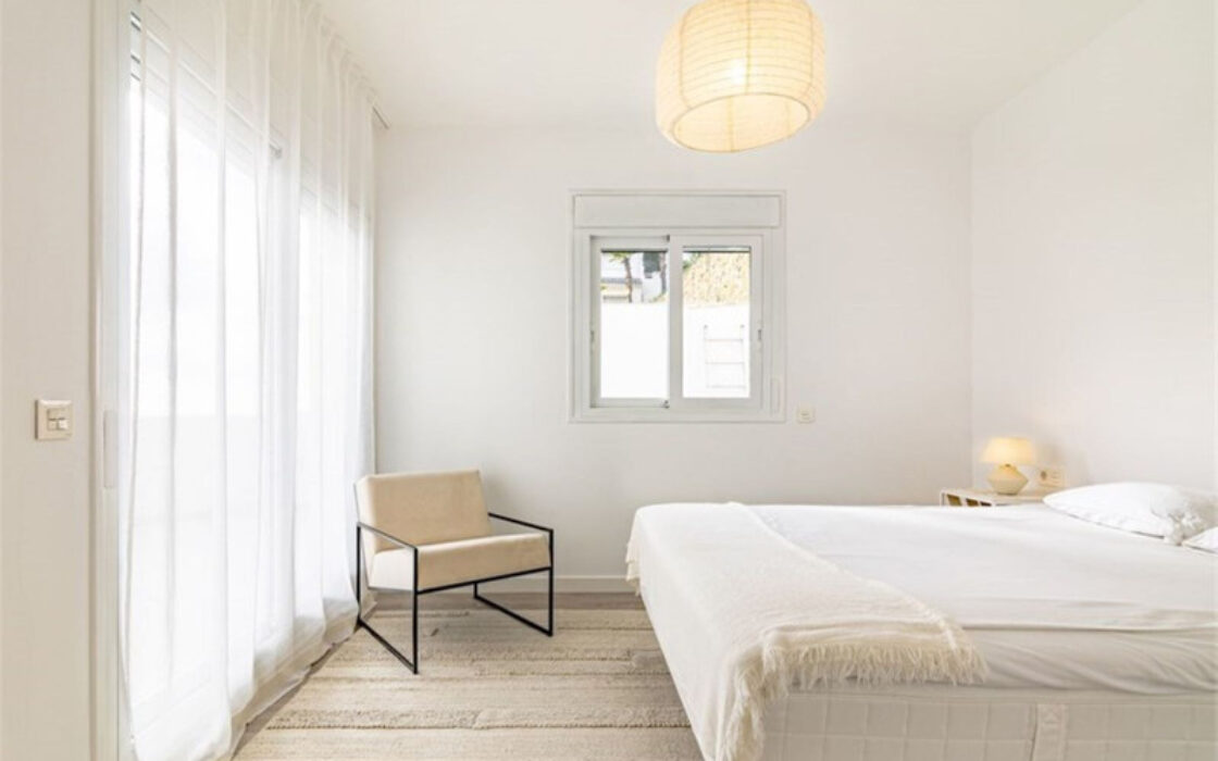 Квартира з терасою біля моря в Ла Кінта, 3 кімнати, 111 кв.м