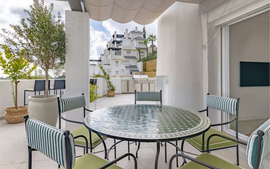 Квартира з терасою біля моря в Ла Кінта, 3 кімнати, 111 кв.м