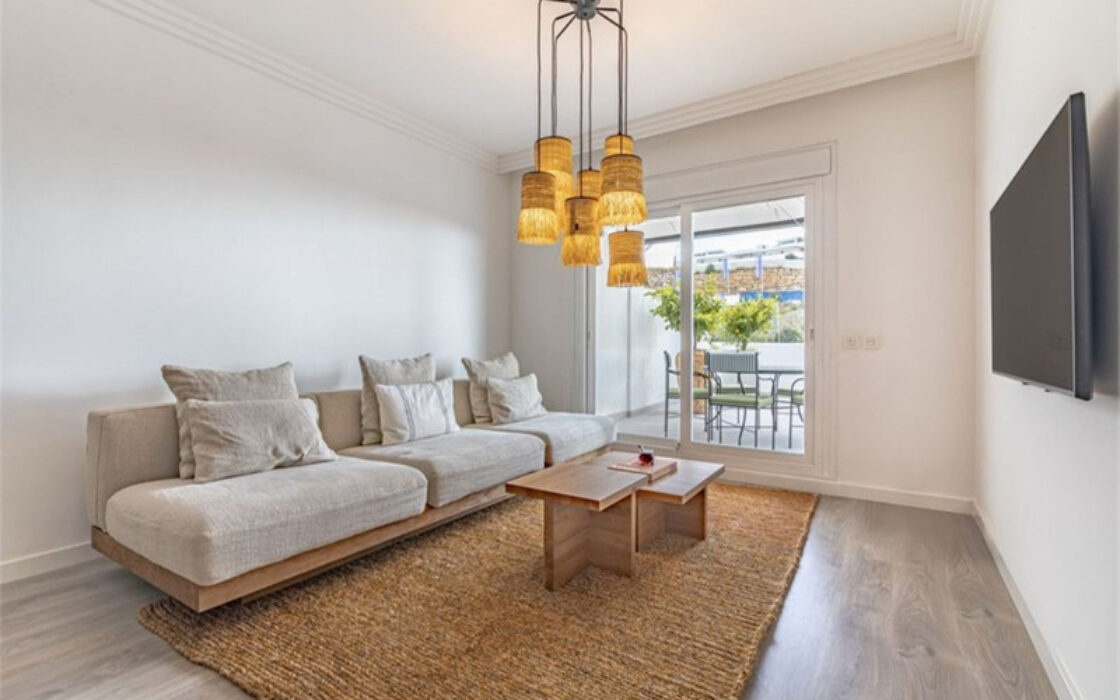 Квартира з терасою біля моря в Ла Кінта, 3 кімнати, 111 кв.м