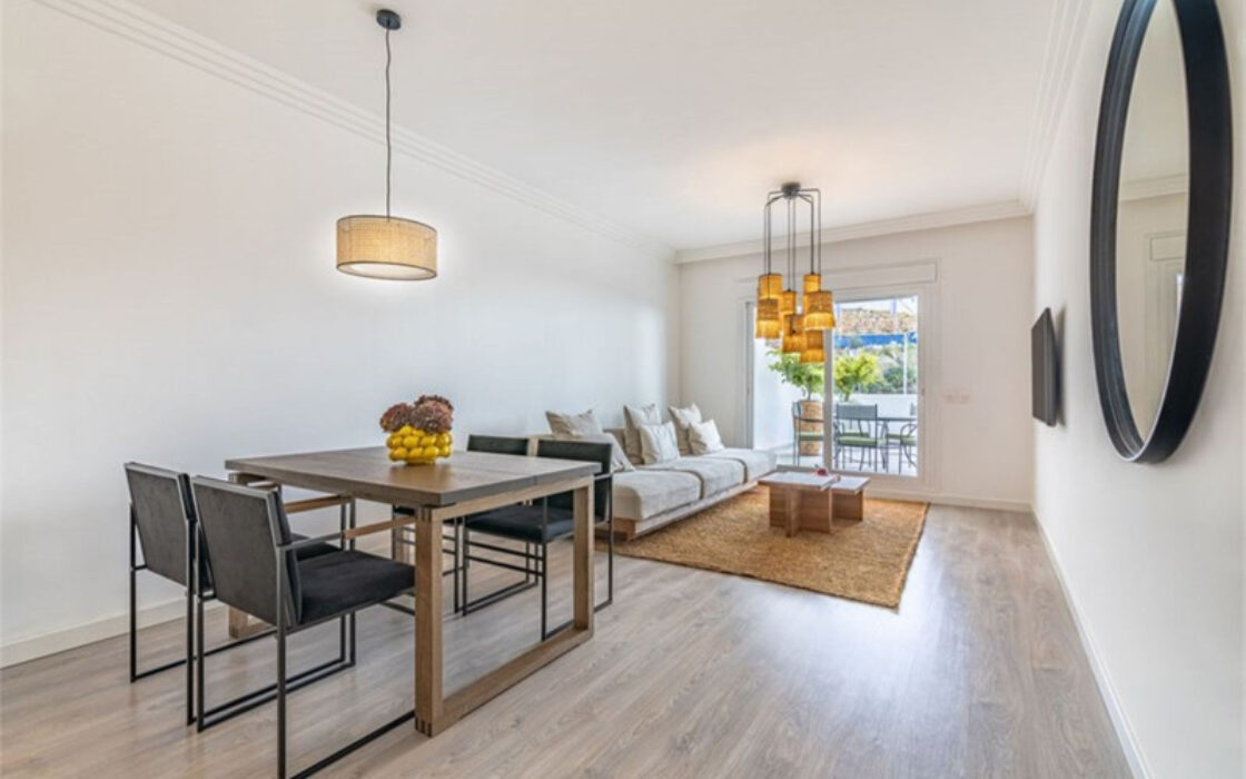 Квартира з терасою біля моря в Ла Кінта, 3 кімнати, 111 кв.м