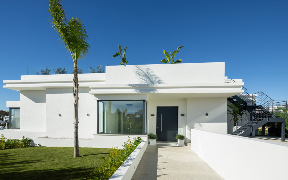 Вілла 496 кв.м з терасою в The Resina, Естепона