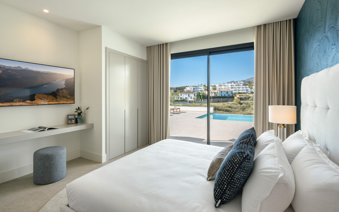 Вілла 496 кв.м з терасою в The Resina, Естепона