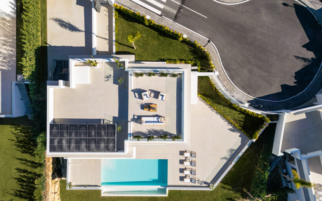 Вілла 496 кв.м з терасою в The Resina, Естепона