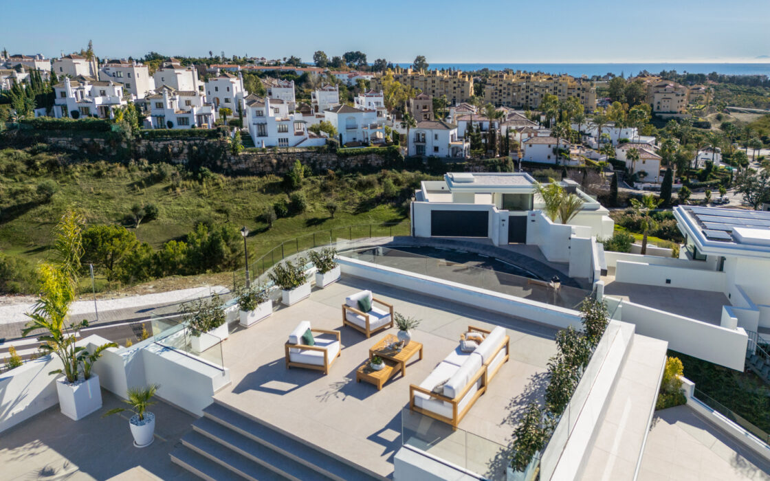 Вілла 496 кв.м з терасою в The Resina, Естепона