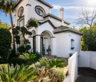 Вилла в Марбелье с террасой 300 кв.м за 1 825 000 €