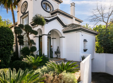 Вилла в Марбелье с террасой 300 кв.м за 1 825 000 €