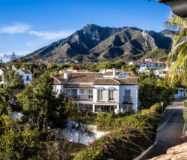 Вилла в Марбелье с террасой 300 кв.м за 1 825 000 €