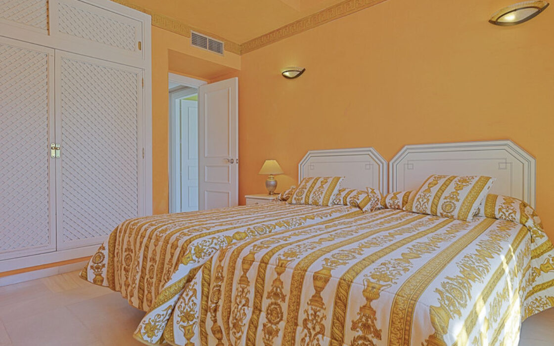 Апартаменты в Бенальмадене Коста с террасой 86 кв.м