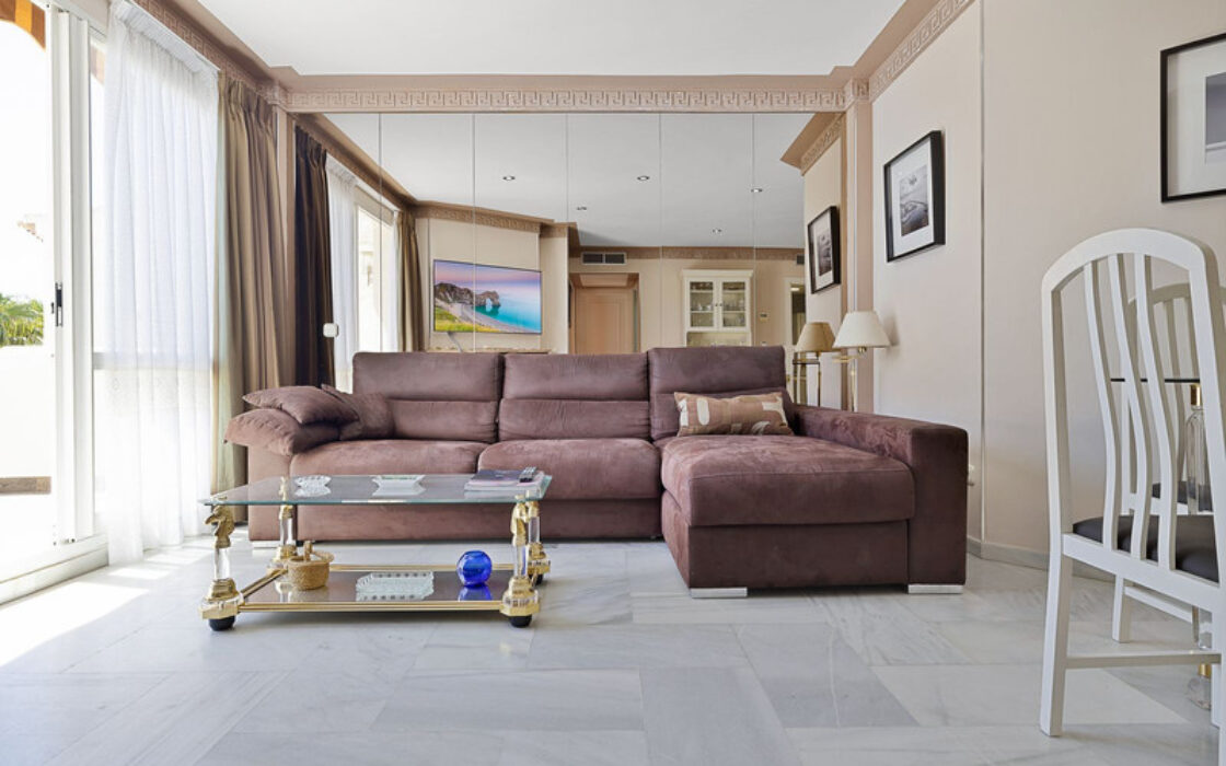 Апартаменты в Бенальмадене Коста с террасой 86 кв.м