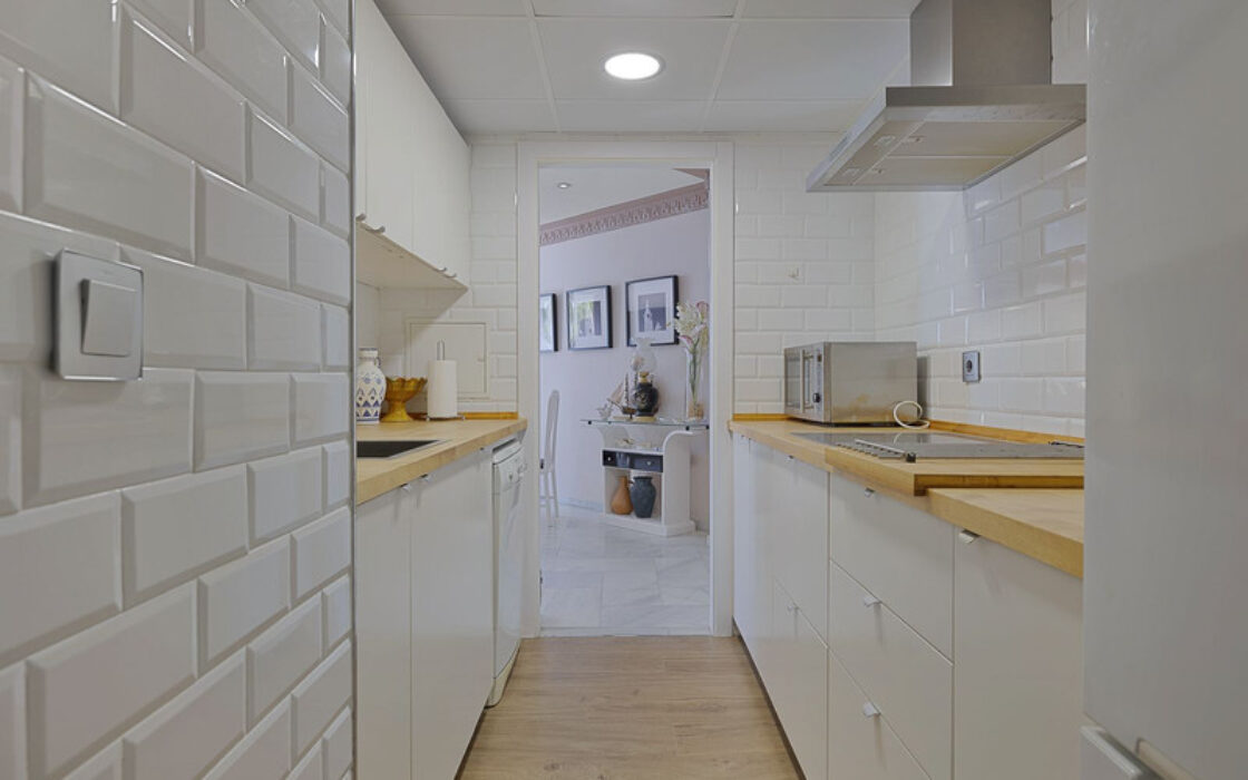 Апартаменты в Бенальмадене Коста с террасой 86 кв.м