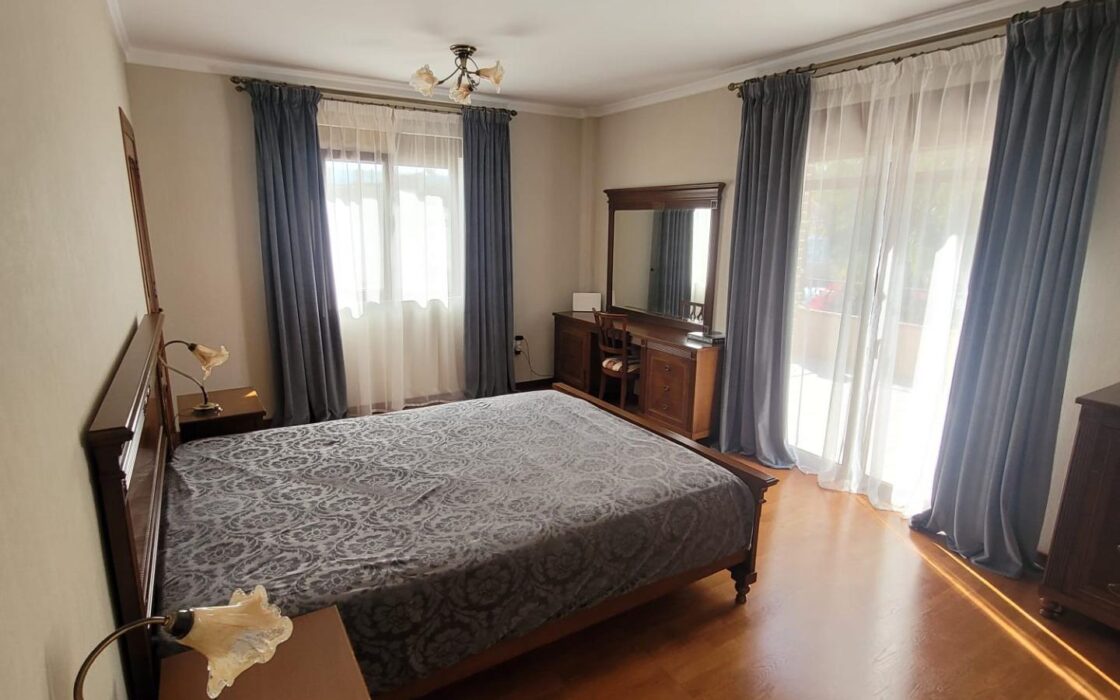 Вілла в Сьюдад-Кесаді 370 кв.м з панорамним видом