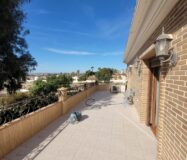 Вілла в Сьюдад-Кесаді 370 кв.м з панорамним видом