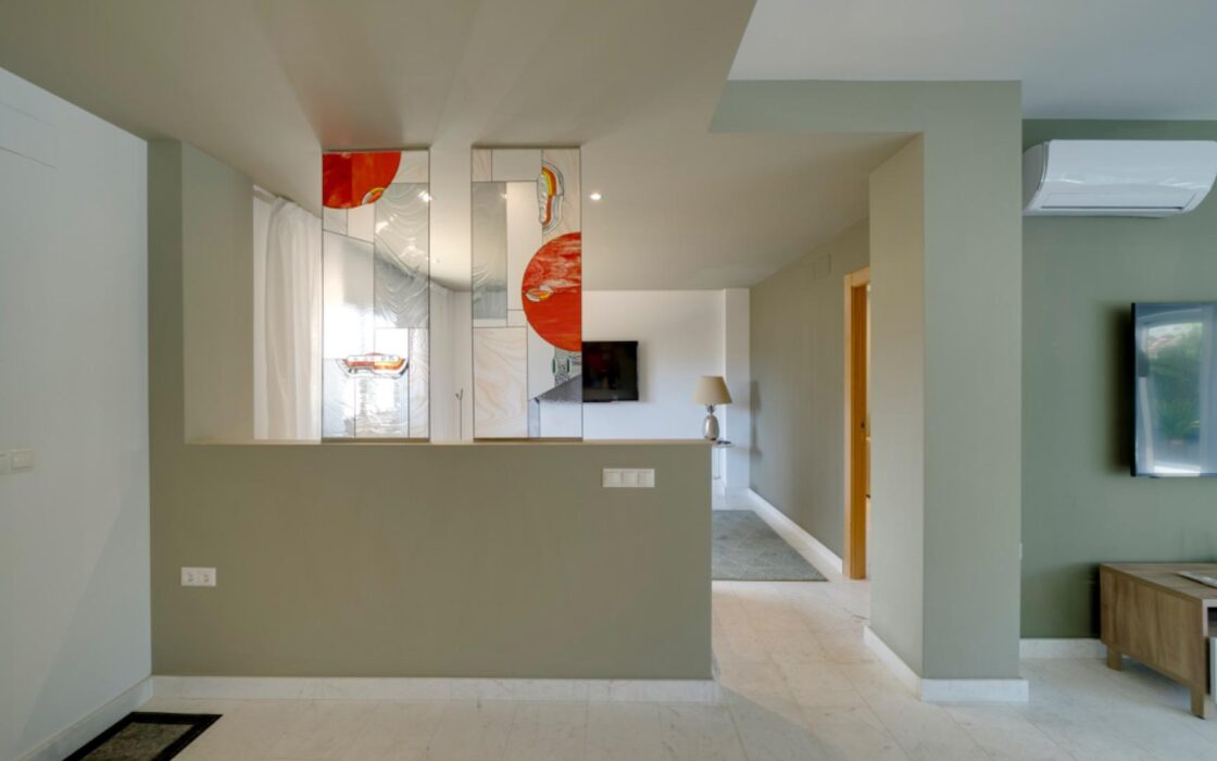 Розкішна вілла в Альбирі з терасою біля моря 548 кв.м