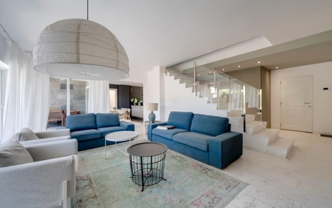 Розкішна вілла в Альбирі з терасою біля моря 548 кв.м