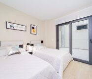 Апартаменты с террасой в Торревьехе 90 кв.м у моря