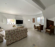 Угловой дом в Старом городе Марбельи с террасой 120 кв.м