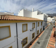 Угловой дом в Старом городе Марбельи с террасой 120 кв.м