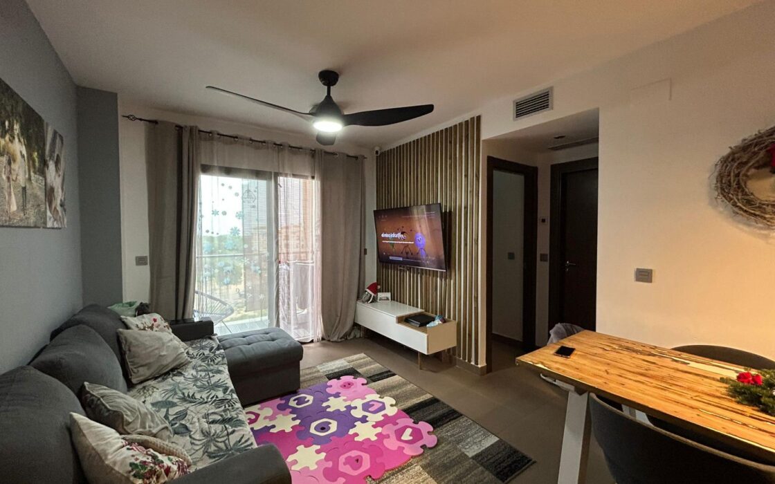 Квартира 76 кв.м з 2 спальнями в центрі Ла Нусії з терасою