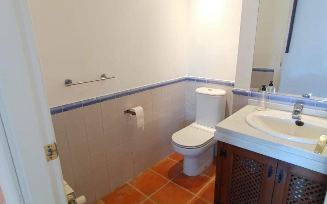 Вилла в Сотогранде 525 кв.м с террасой у моря