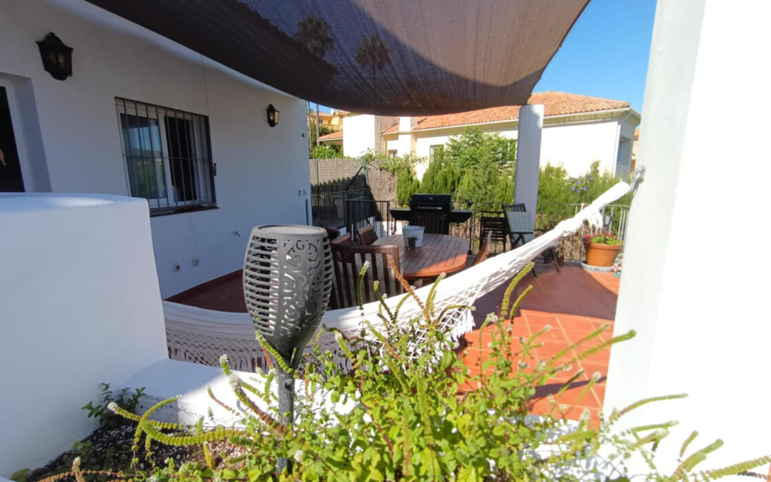 Вилла в Сотогранде 525 кв.м с террасой у моря