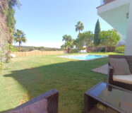 Вилла в Сотогранде 525 кв.м с террасой у моря