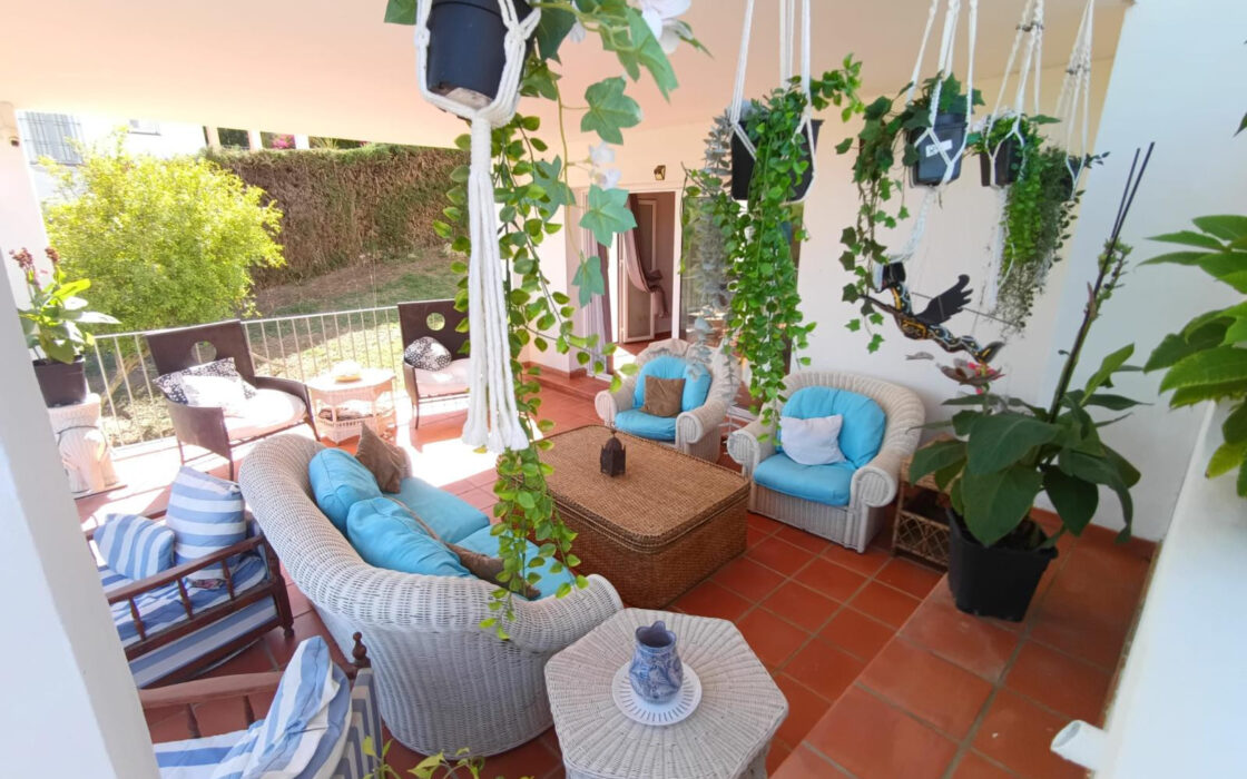 Вилла в Сотогранде 525 кв.м с террасой у моря