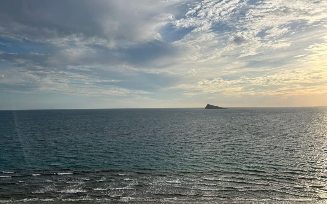 Квартира у пляжа Леванте, Бенидорм, 140 кв.м, панорама моря