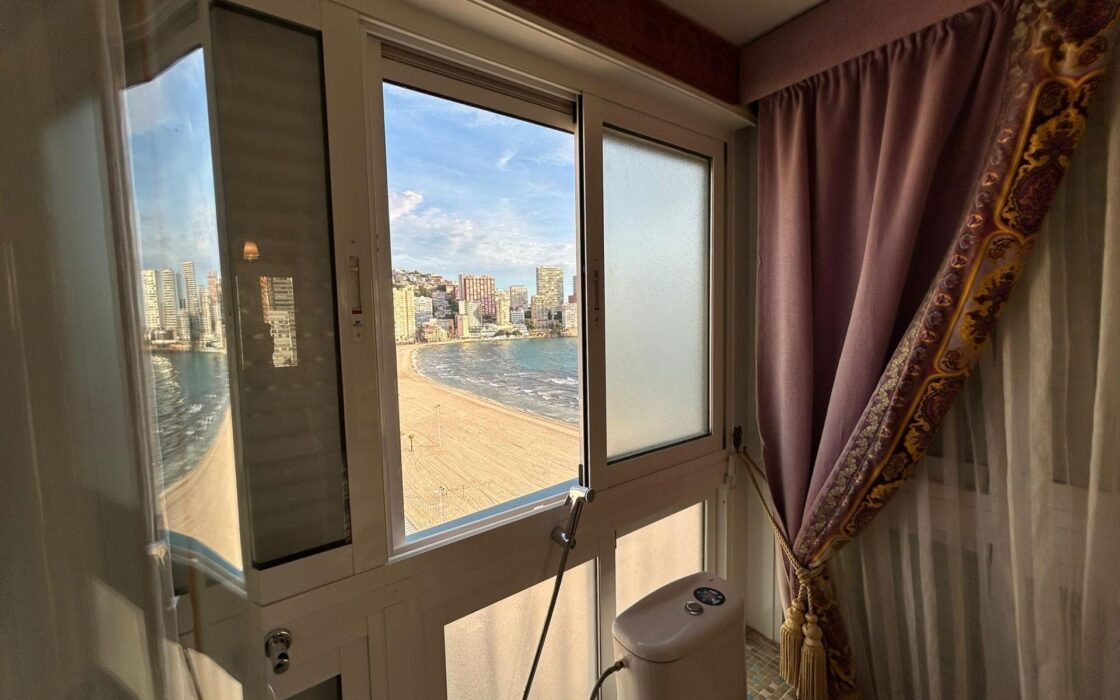 Квартира у пляжа Леванте, Бенидорм, 140 кв.м, панорама моря