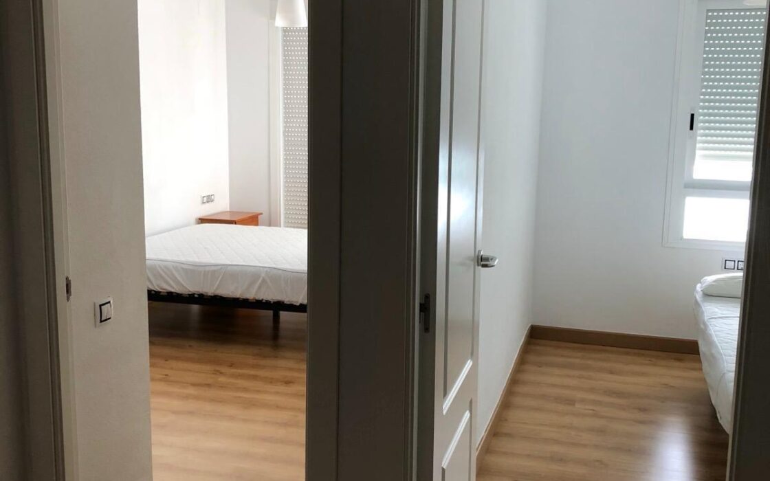 Апартаменты 93 кв.м с террасой в Бенидорме у моря