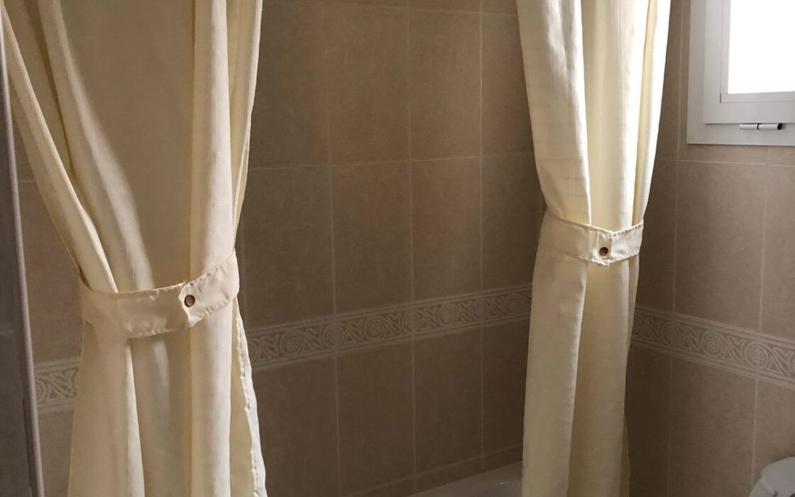 Апартаменты 93 кв.м с террасой в Бенидорме у моря