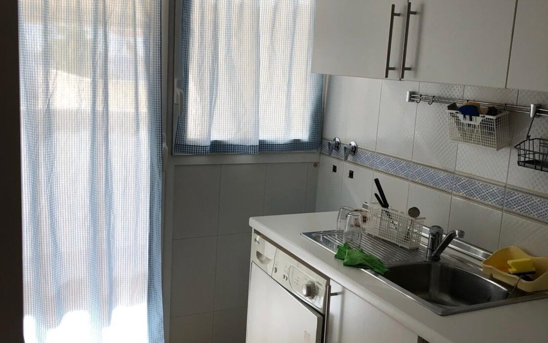 Апартаменты 93 кв.м с террасой в Бенидорме у моря