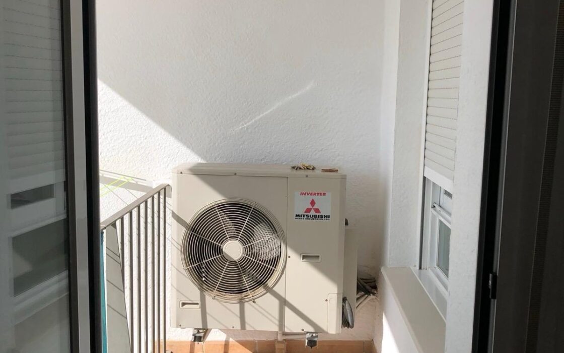 Апартаменты 93 кв.м с террасой в Бенидорме у моря