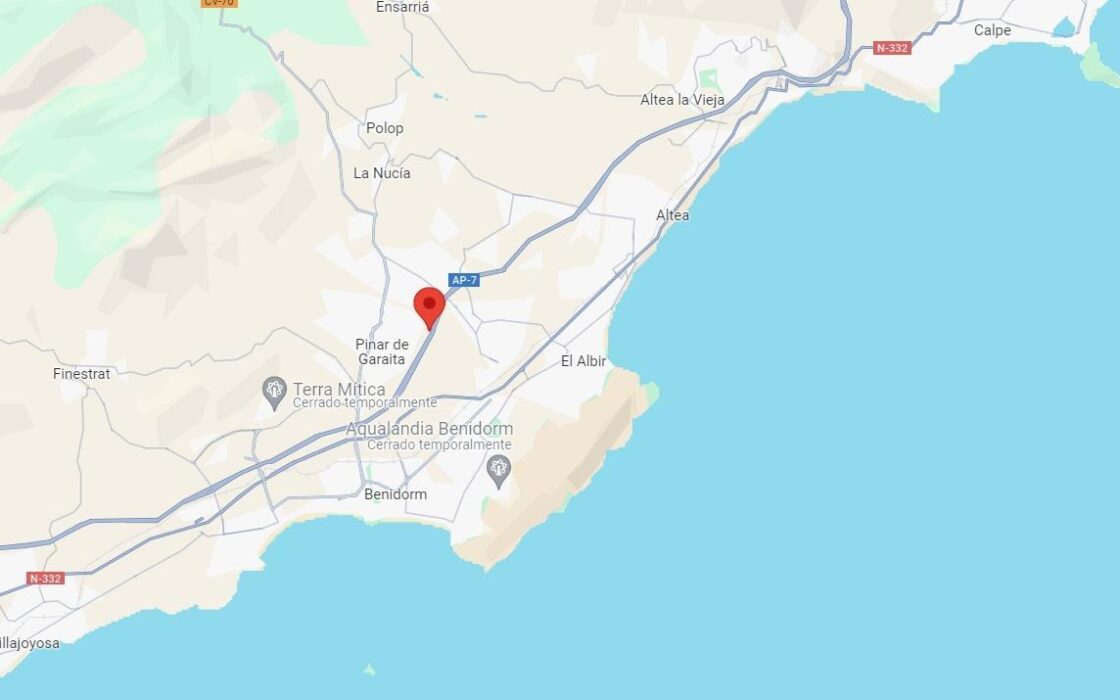 Дома с бассейном в Альфас-дель-Пи 184 кв.м на 3 спальни