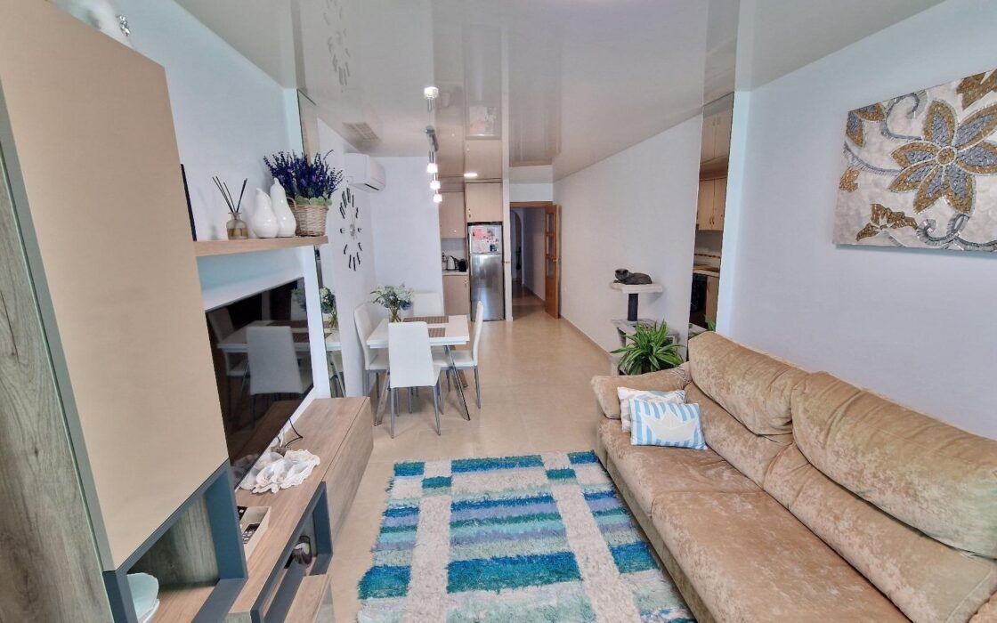 Апартаменты на 66 кв.м в Торревьехе у моря 2010 года