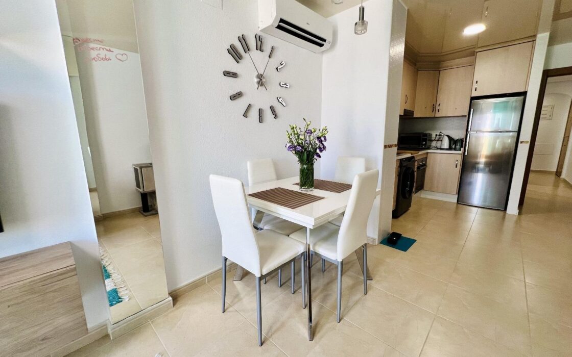 Апартаменты на 66 кв.м в Торревьехе у моря 2010 года