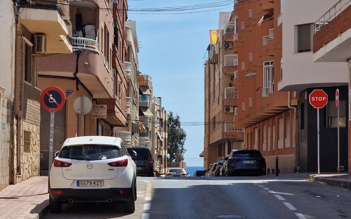 Апартаменты на 66 кв.м в Торревьехе у моря 2010 года